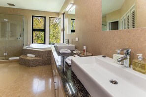House, 4 Bedrooms, Ocean View | Bathroom | Separate bathtub and shower, jetted bath, towels - Retreat - Hamilton Island (Whitsundays)