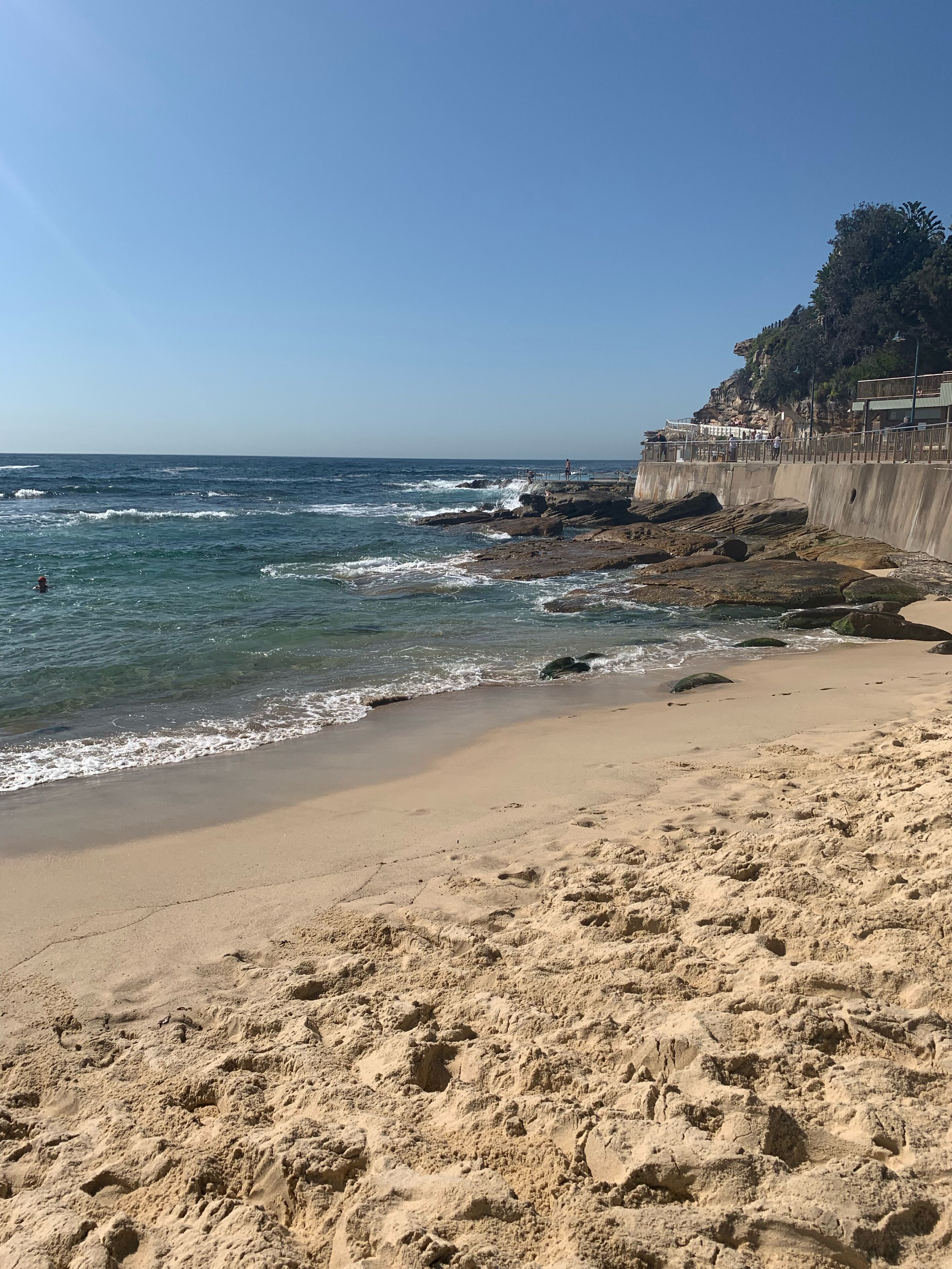 Coastal Calm at Bronte Beachside Escape — image 12