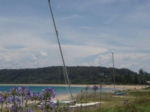 Beach nearby, beach towels - Sea Nest - Modern Yurt (Long Beach)
