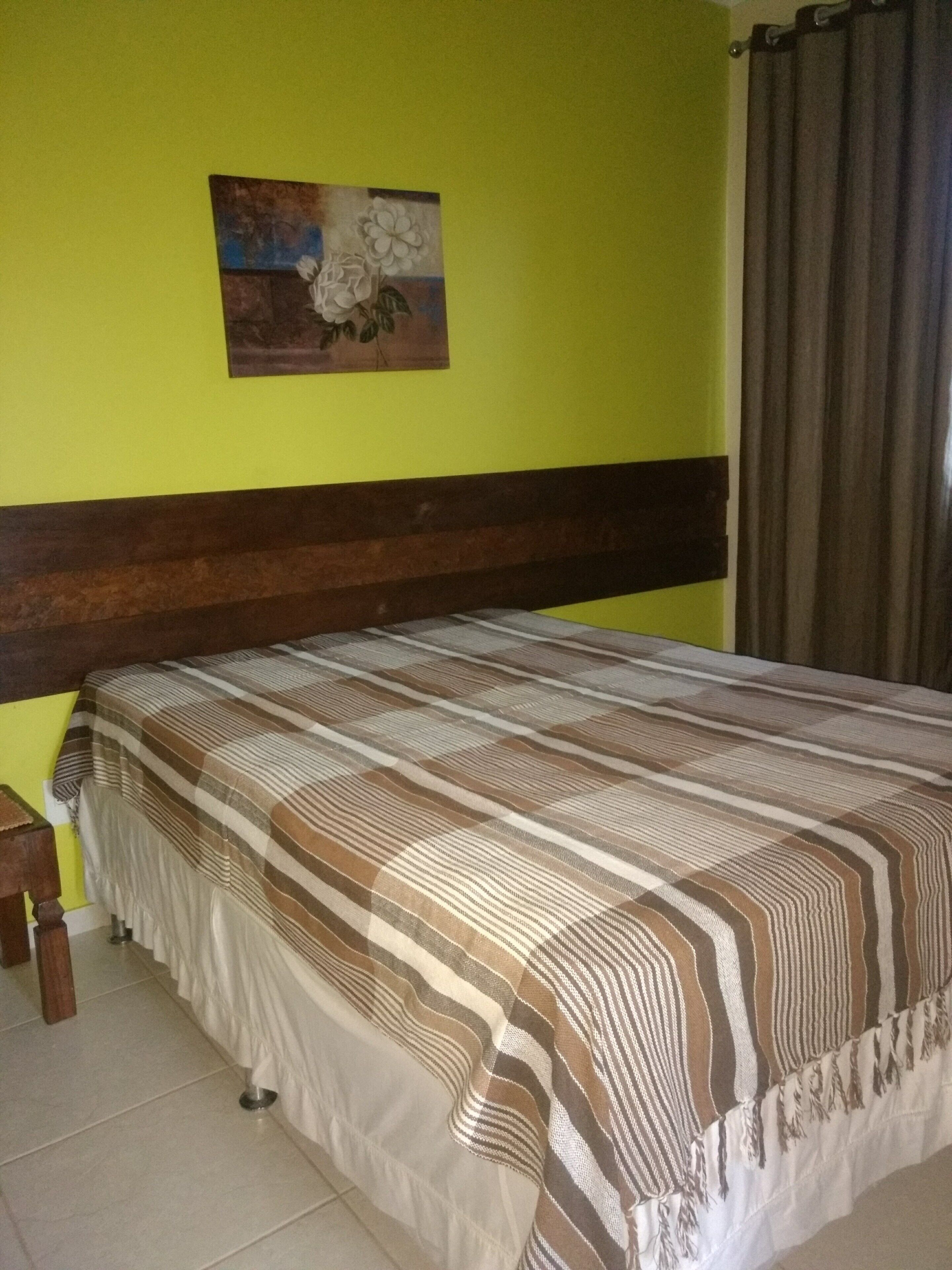 Large house 7 suites with air conditioning and SWIMMING POOL 100 meters from the sea