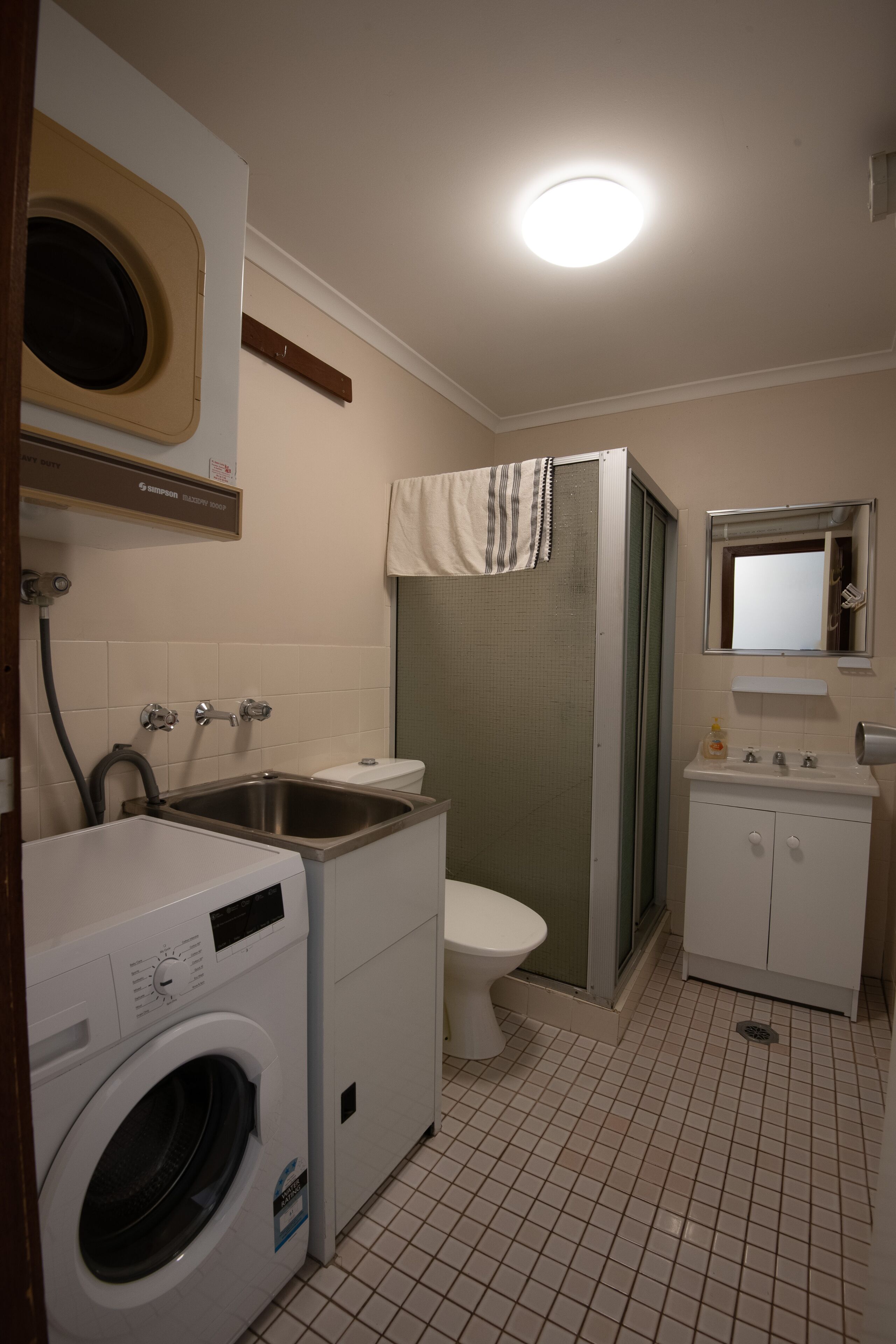 Snow and Lake Townhouse Apartment — image 19