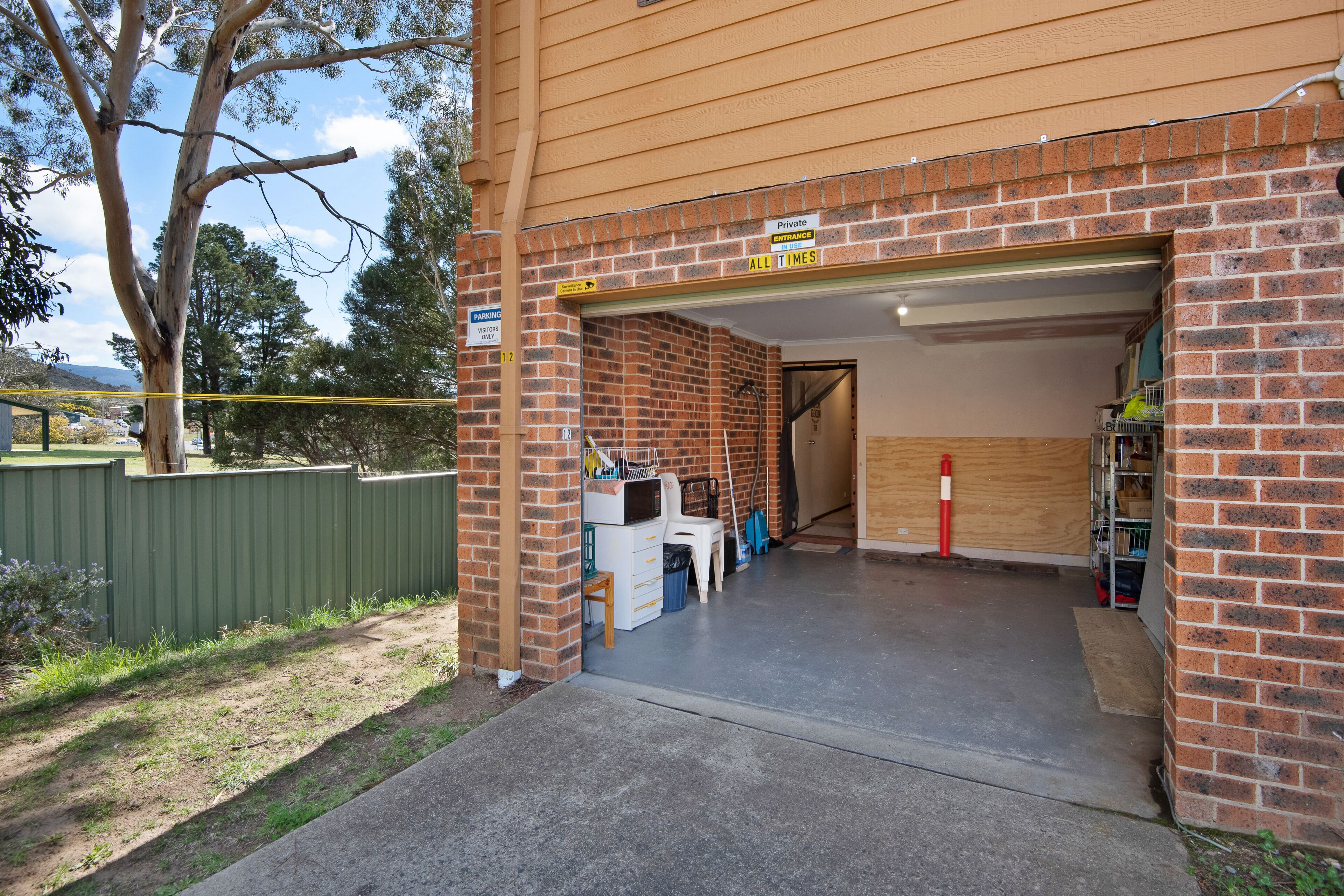 Snow and Lake Townhouse Apartment — image 24
