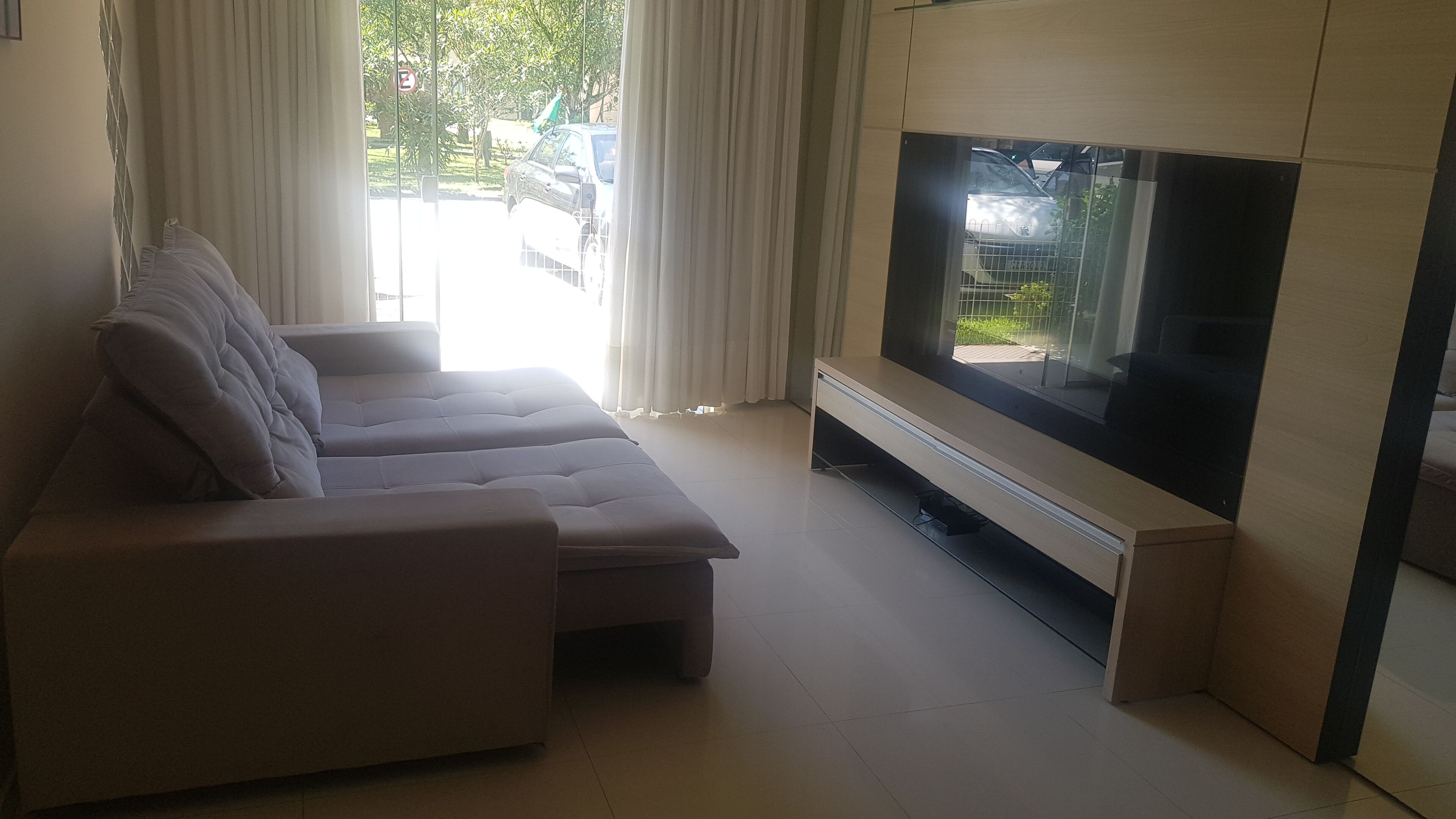 Beautiful townhouse in a gated community, with greater security, quiet location