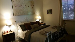 1 chambre, fer et planche à repasser, Wi-Fi, draps fournis