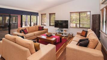 Smart TV, stereo