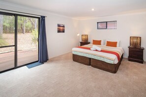 3 bedrooms, iron/ironing board, travel cot, free WiFi