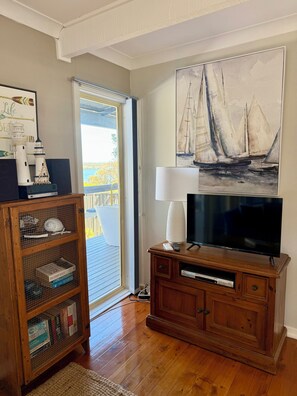 Smart TV, DVD player, video library, stereo