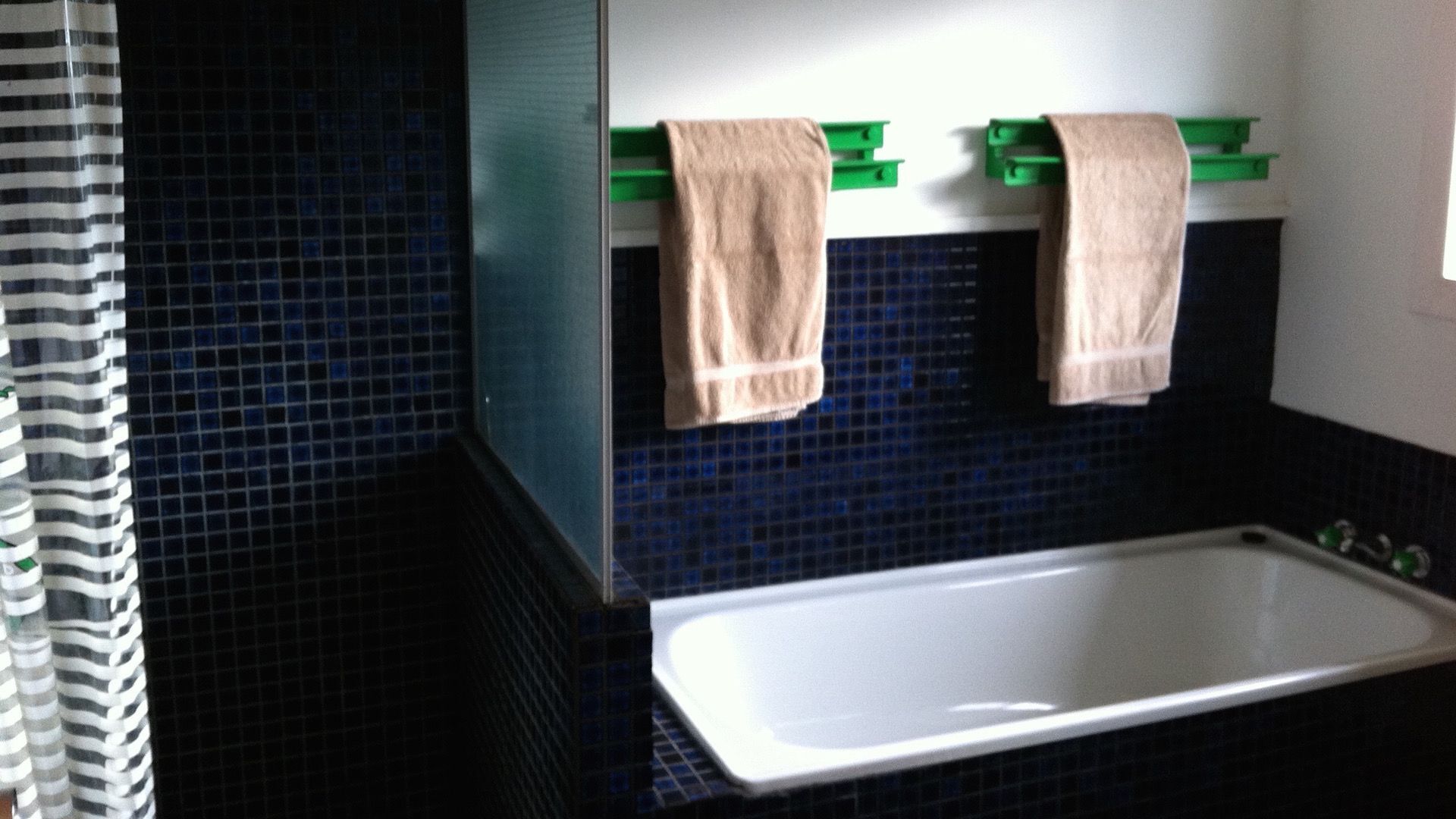 Farmhouse on Top of Varneys Range close to Snowy Mountains & Jindabyne — image 11