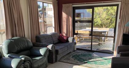 White Peakes Lodge - fully furnished house