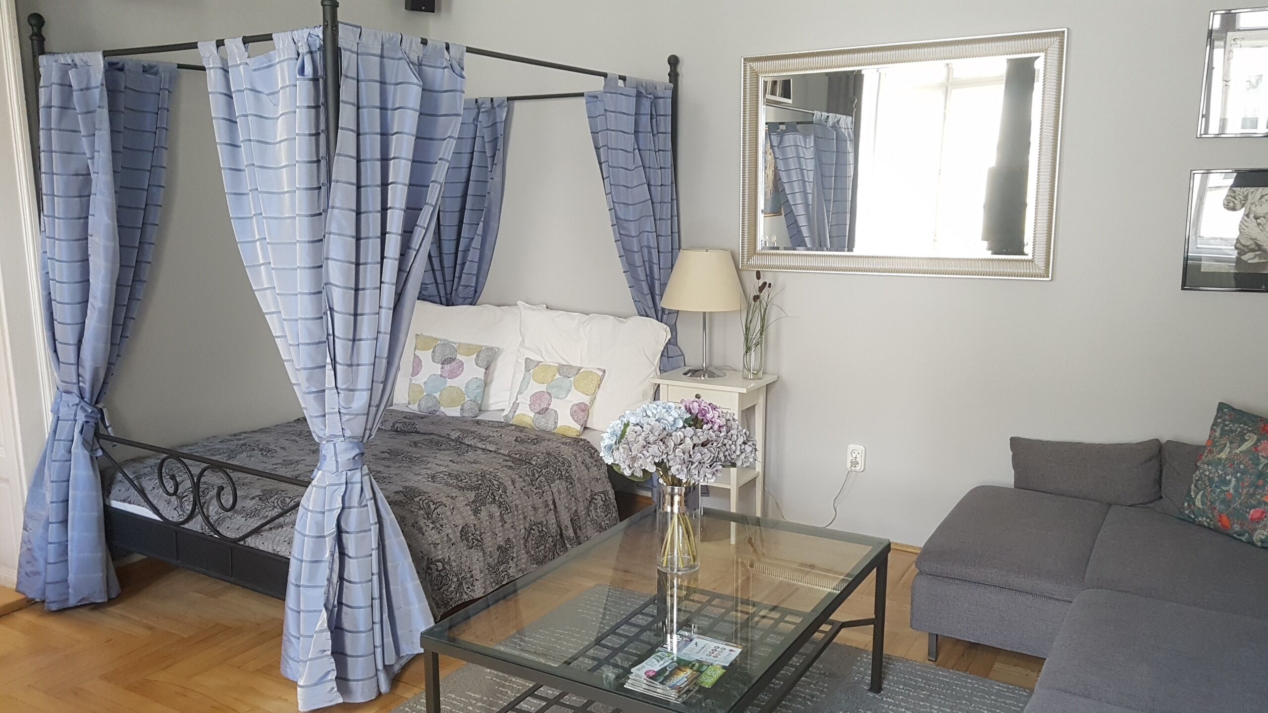 BMG Apartment Basilica 62 + 10 sqm AC