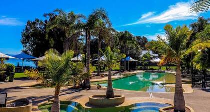 25 - Plover - Executive Deluxe Resort Villa beliggende i Raffertys Resort