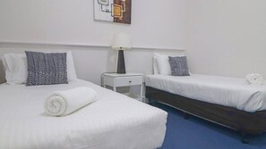 3 bedrooms, iron/ironing board, WiFi