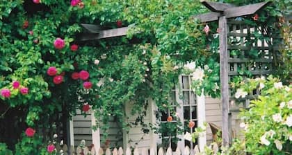 Rose Cottage B and B Quiet Getaway