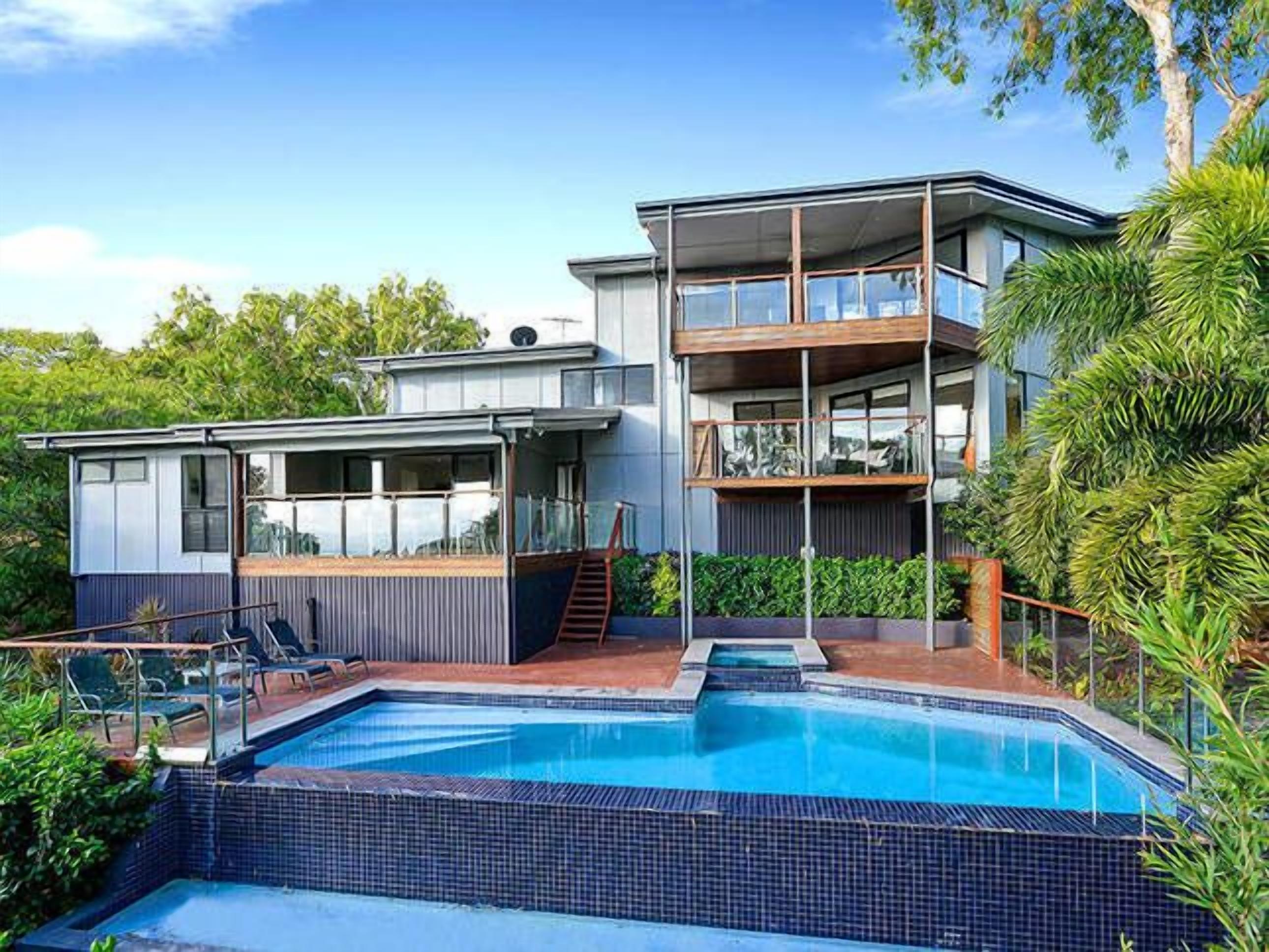 Infinity - Hamilton Island