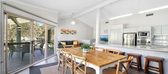 複雑なプール、ビーチへの短い散歩、フォックステル