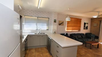 Microwave, oven, dishwasher