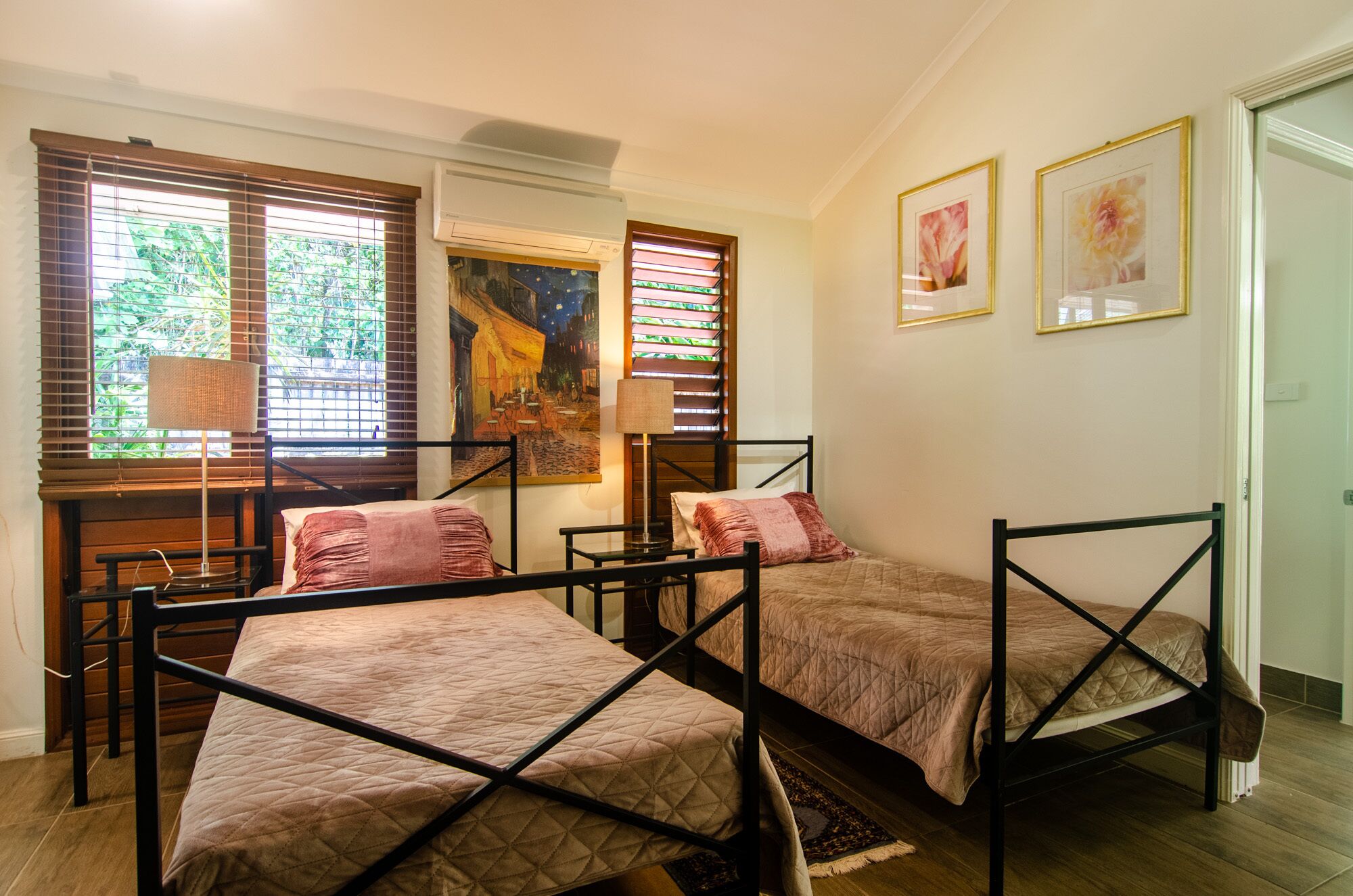 Stunning Family Resort Style Home - Swimming Pool + Full Tennis Court — image 20