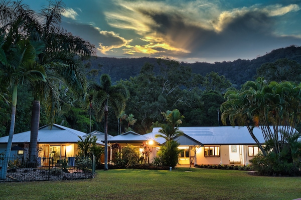 Evening at paradise Shanee Prana