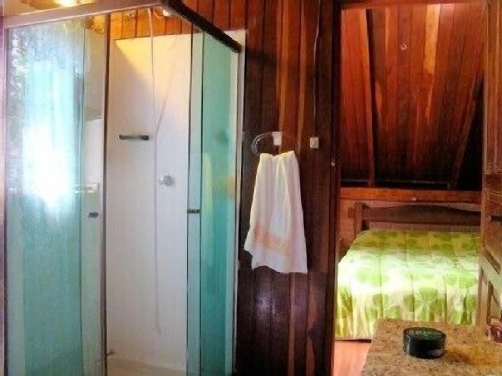 Beautiful beach and beautiful garden in the middle of nature, 6 suites, large living room, peace and sun.