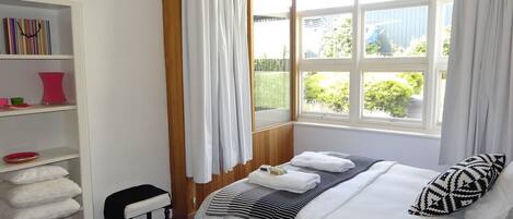 4 quartos, ferros/tábuas de passar roupa, Wi-Fi de cortesia