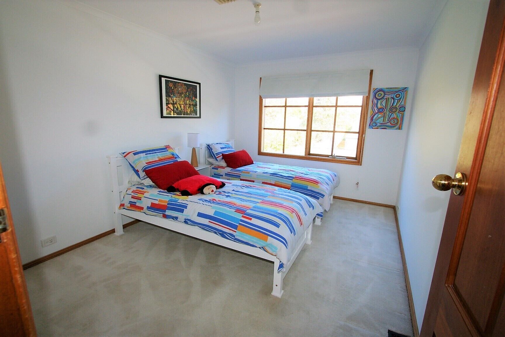 Beaumaris Grand Dame - Child & Pet friendly — image 19