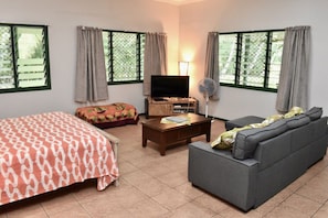 1 bedroom, iron/ironing board, WiFi, bed sheets
