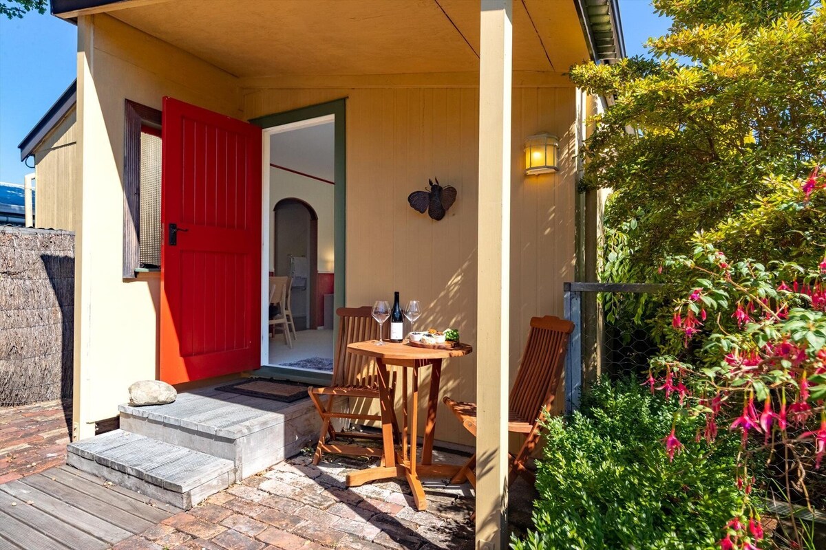 Shy Studio Boutique in Greytown Reviews, Deals & Photos