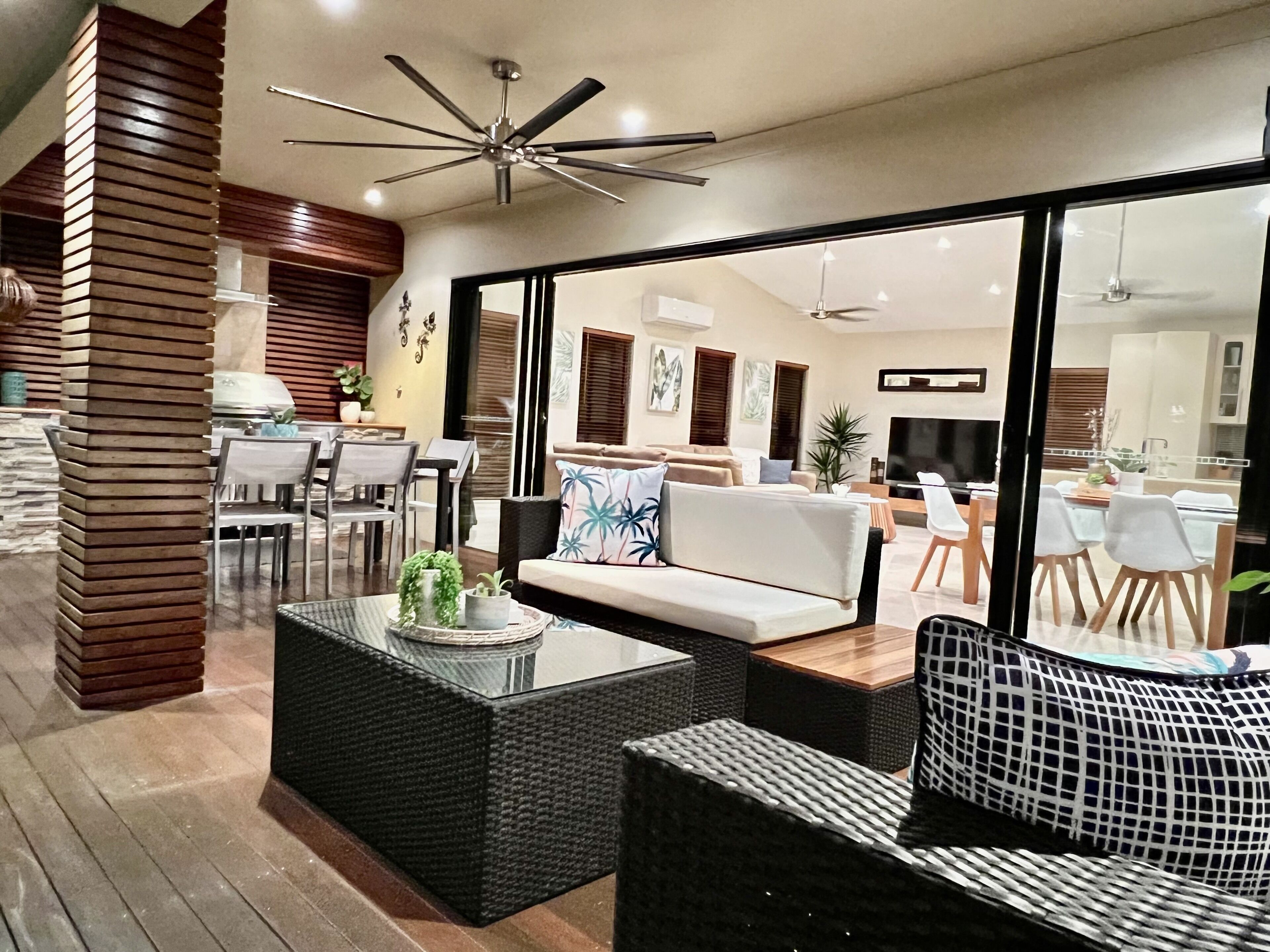 SEASCAPE @ Palm Cove: HEATED POOL — image 2