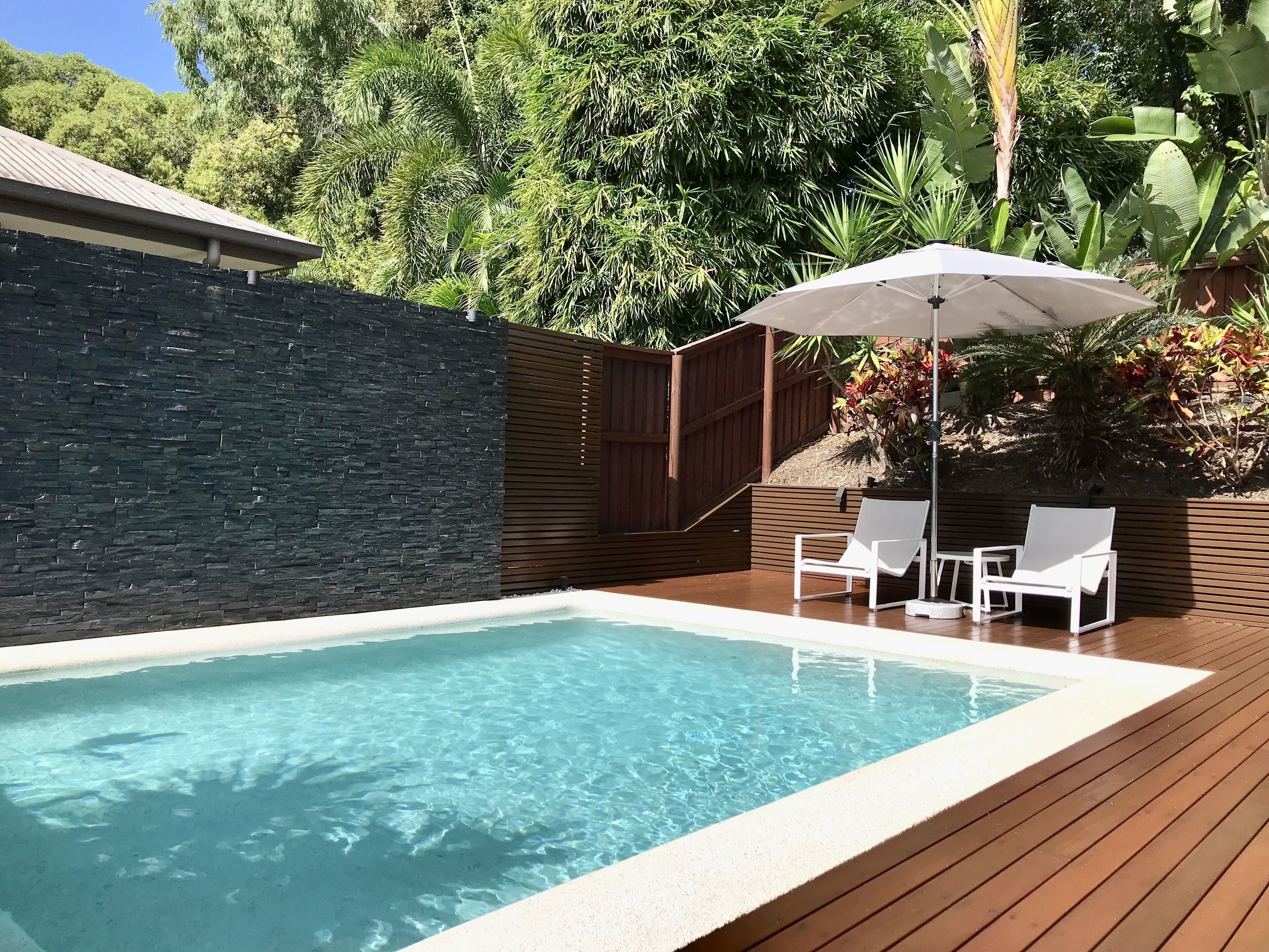 SEASCAPE @ Palm Cove: HEATED POOL — image 10