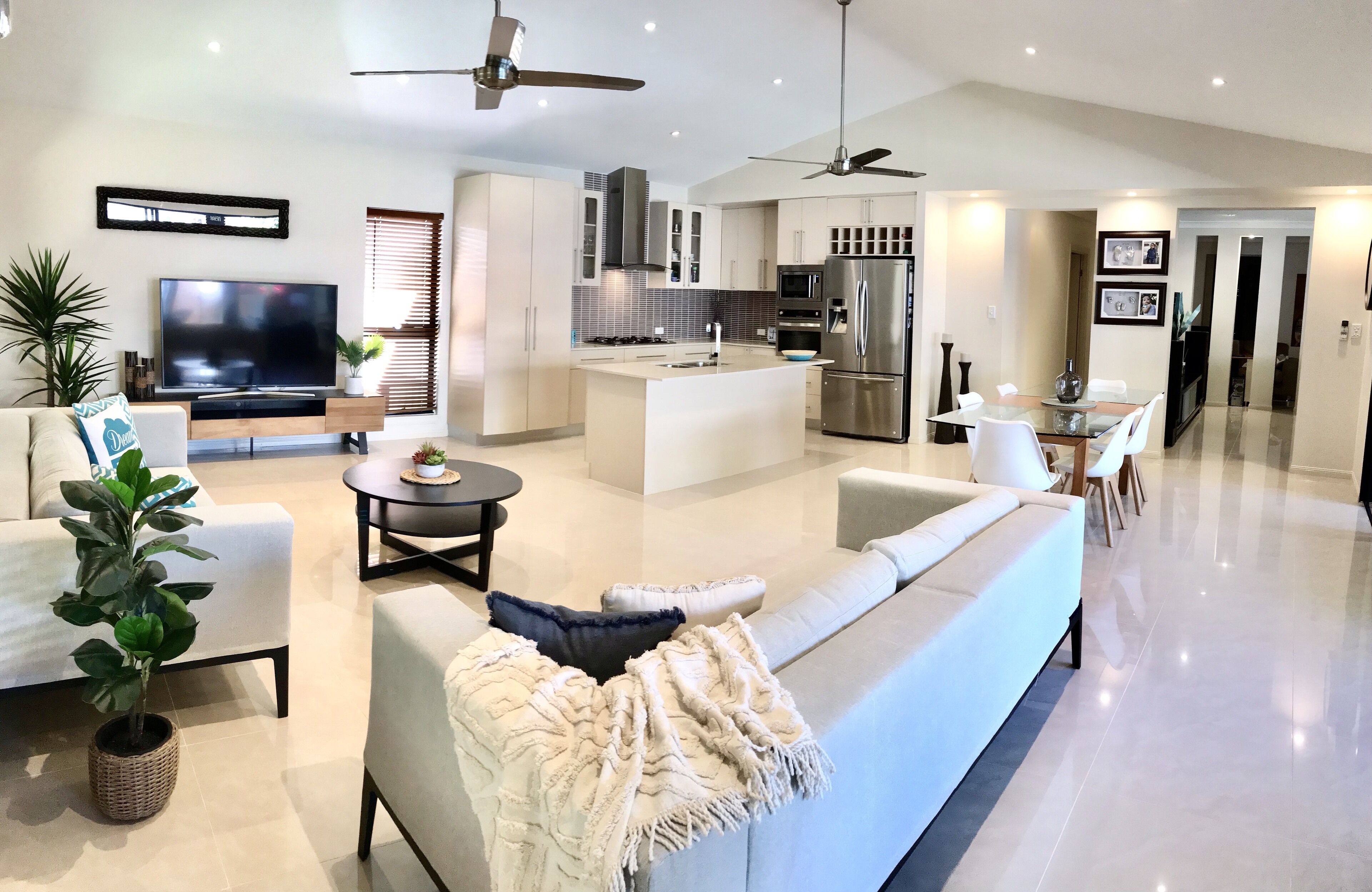 SEASCAPE @ Palm Cove: HEATED POOL — image 6