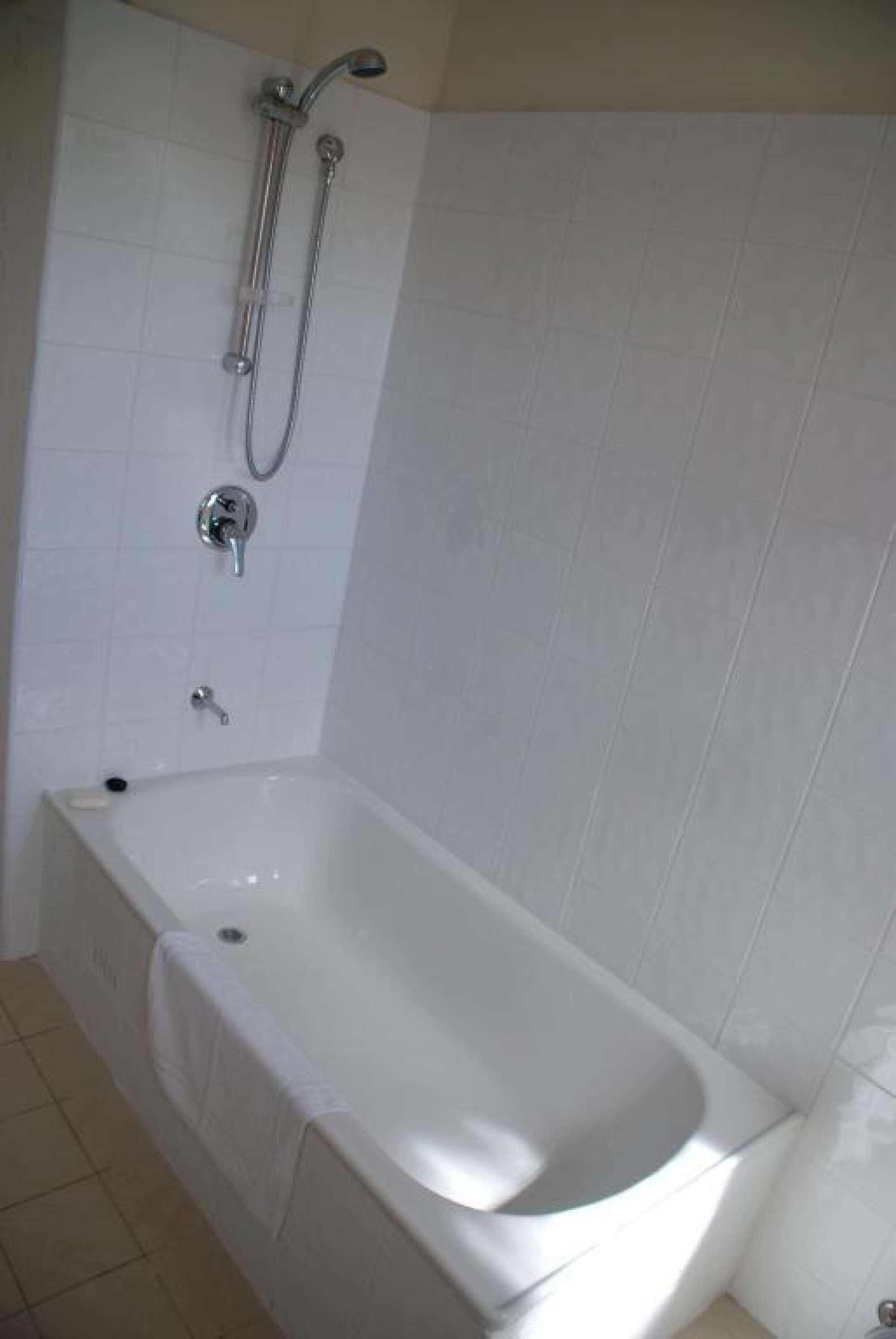 シャワー付き浴槽、タオル