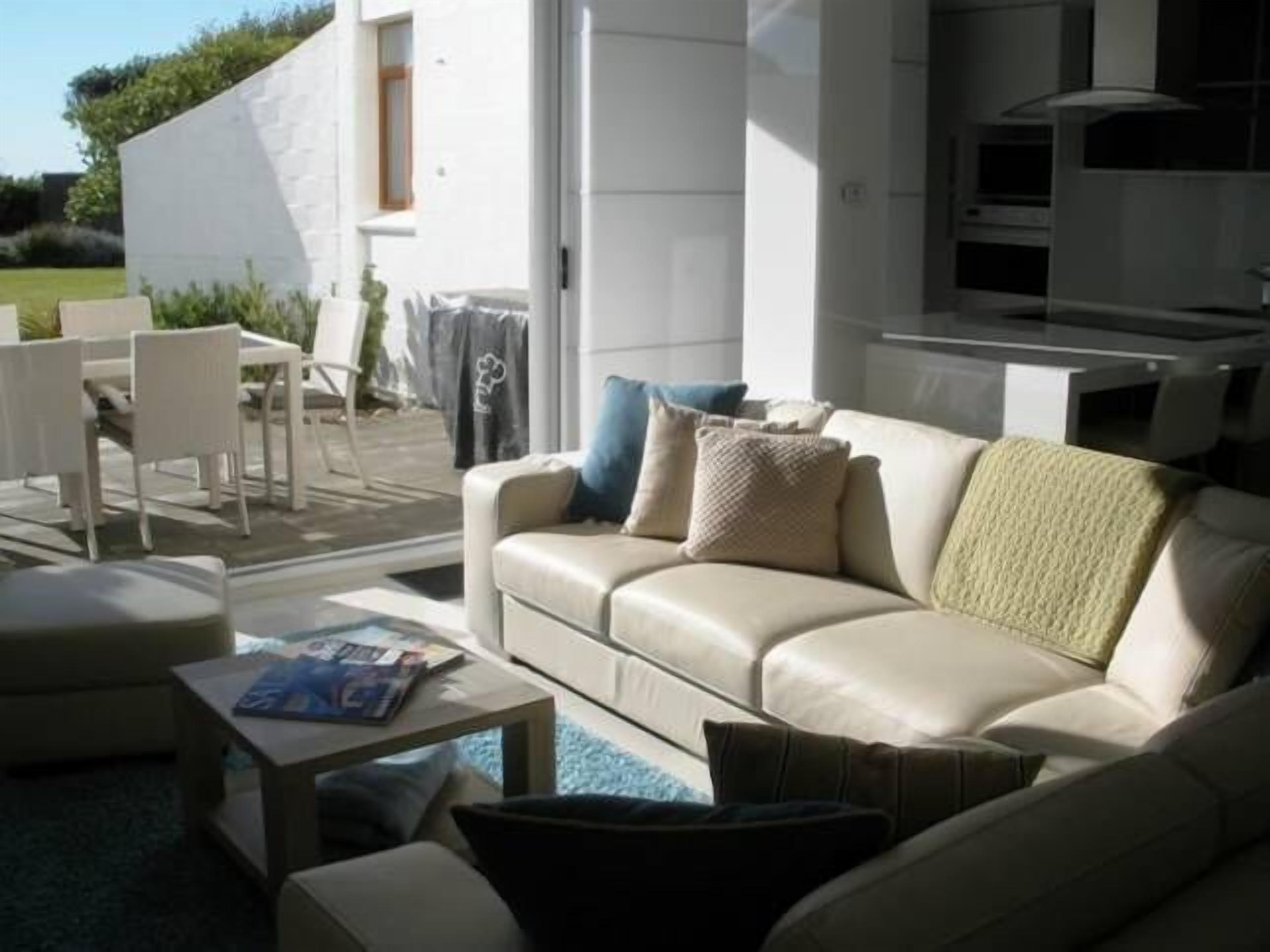 Semaphore Sunset - beachfront — image 4