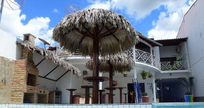 Beautiful house in front of the 'Preguiça' river.