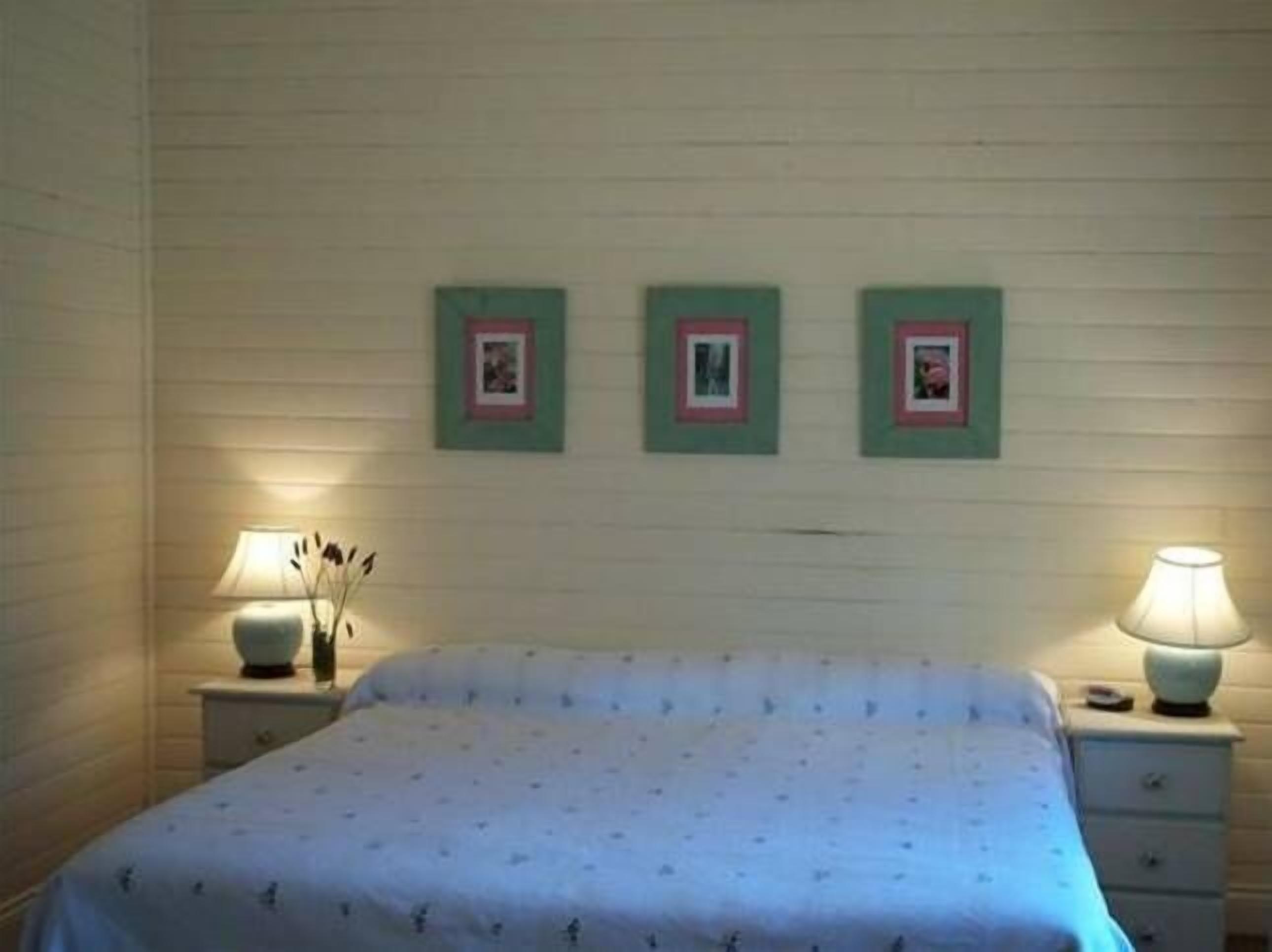 Dairy Farm Cottage.. — image 13