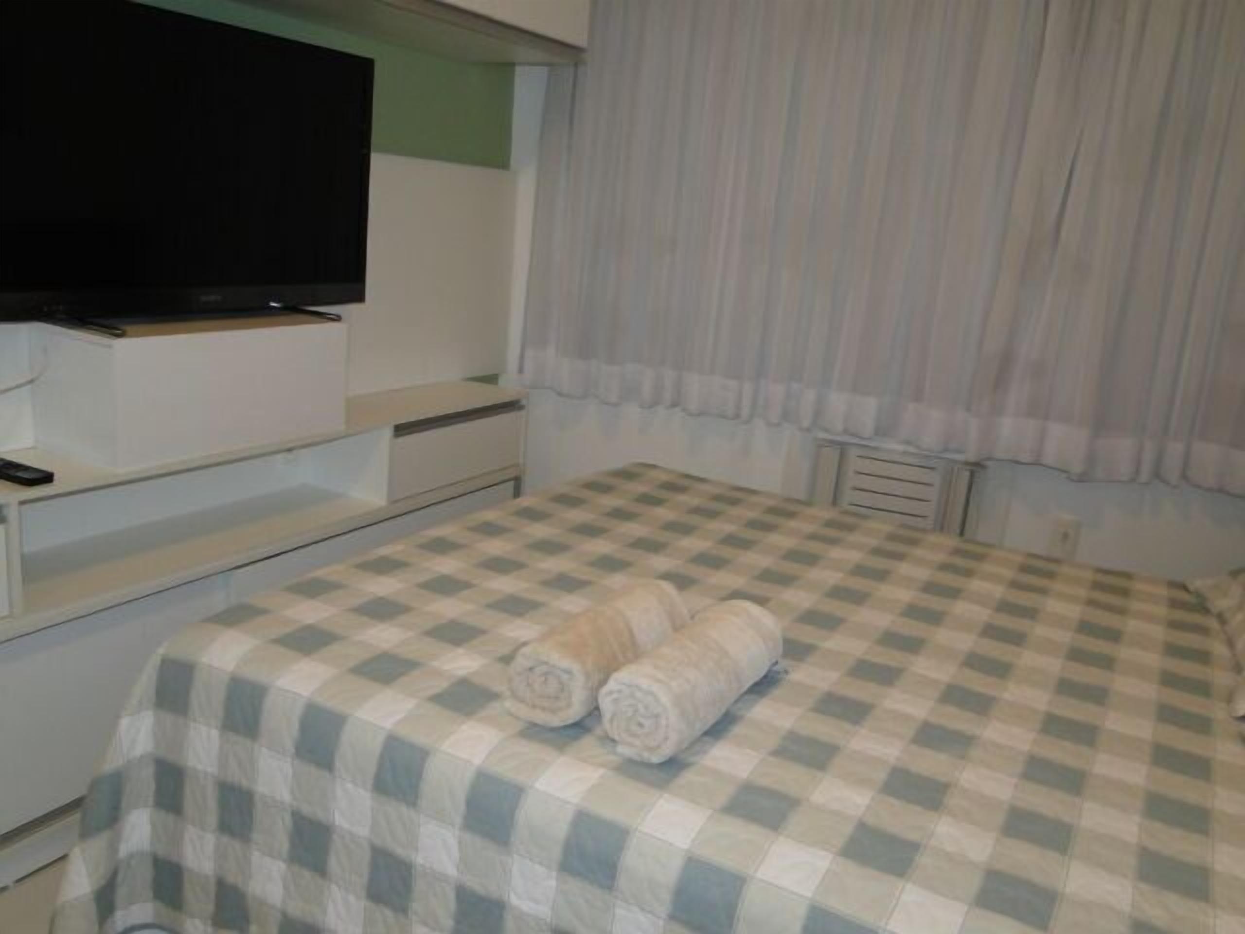 FLAT IN TAMBAÚ BEST LOCATION