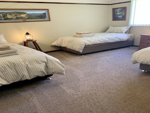 2 bedrooms, desk, iron/ironing board, free WiFi - Black Pine Cottage Katoomba (Katoomba)