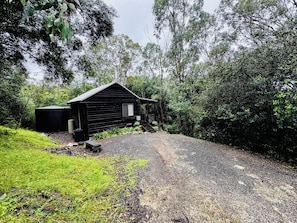 Exterior - Romantic Bush Setting, Private Studio Cottage, Amazing View (Rosebrook)