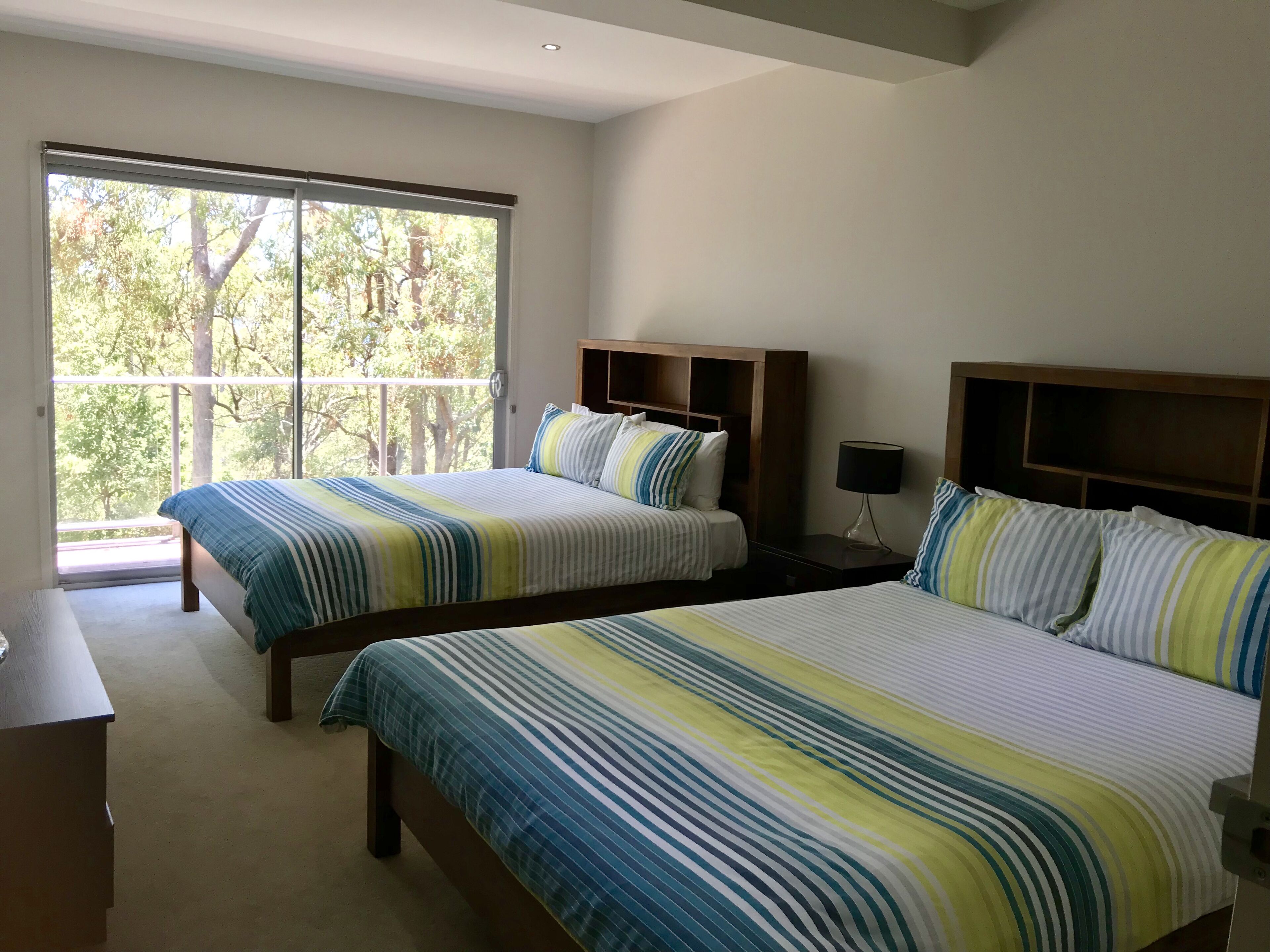 The Panorama Retreat Sleeps 23 14 Beds — image 18