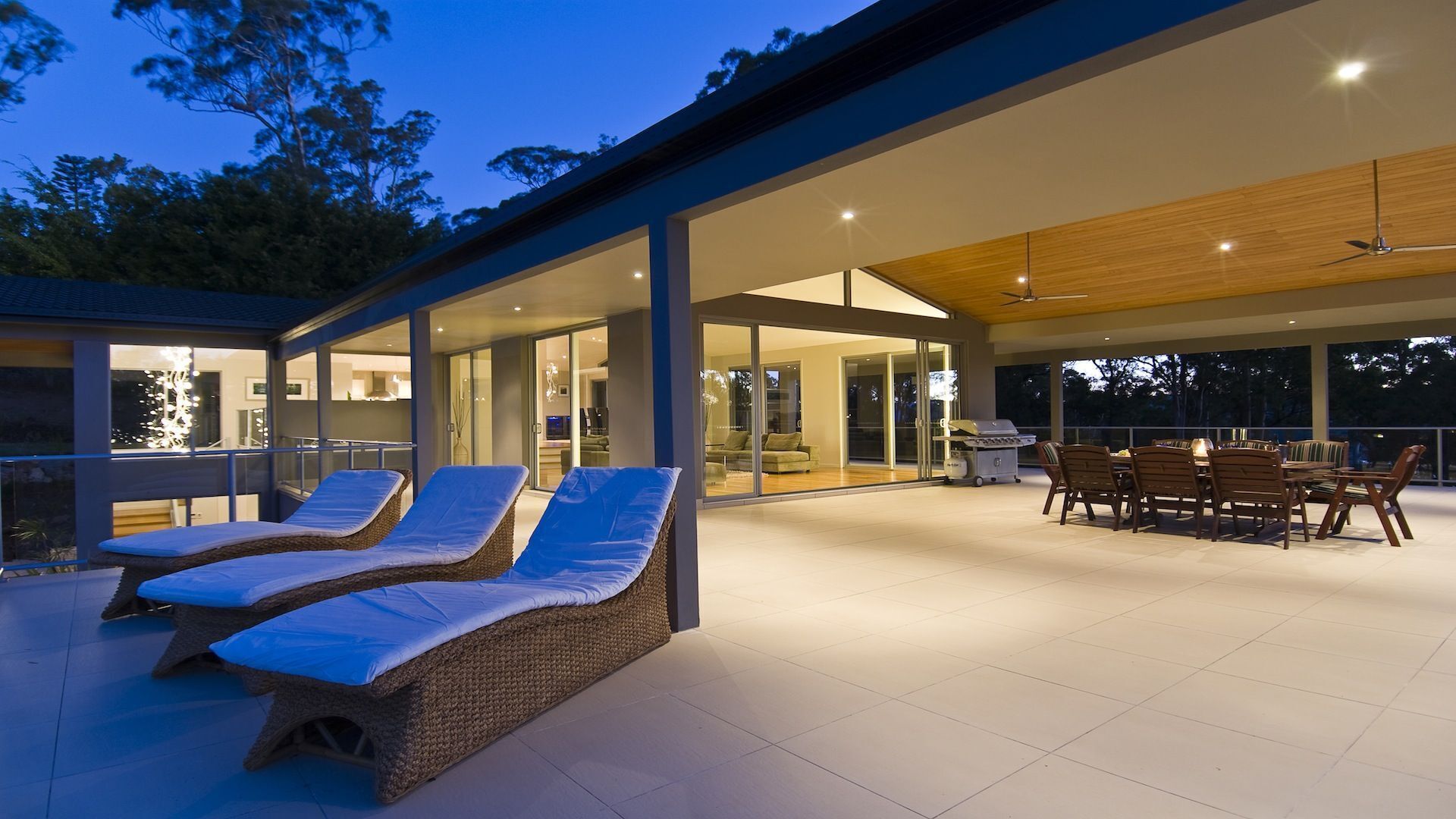 The Panorama Retreat Sleeps 23 14 Beds — image 12