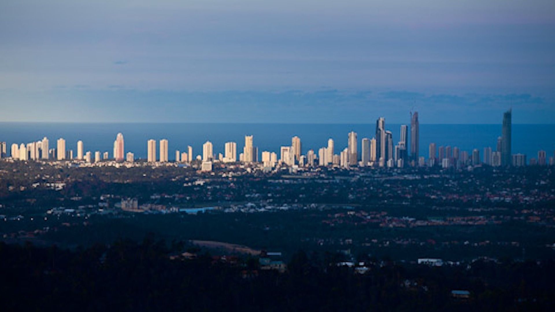 The Panorama Retreat Sleeps 23 14 Beds — image 3