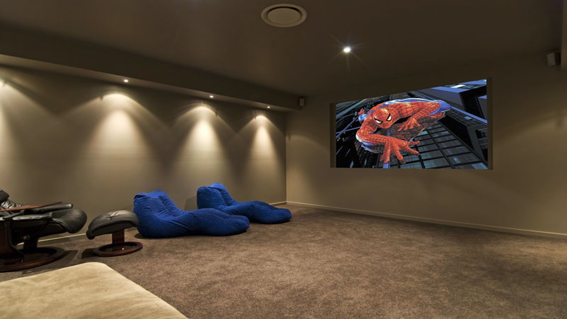 The Panorama Retreat Sleeps 23 14 Beds — image 14