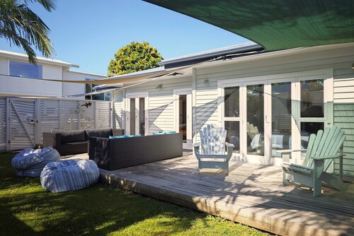 Oneroa Village, 5 mins to Oneroa beach, Restaurants & Shops | Be My Guest