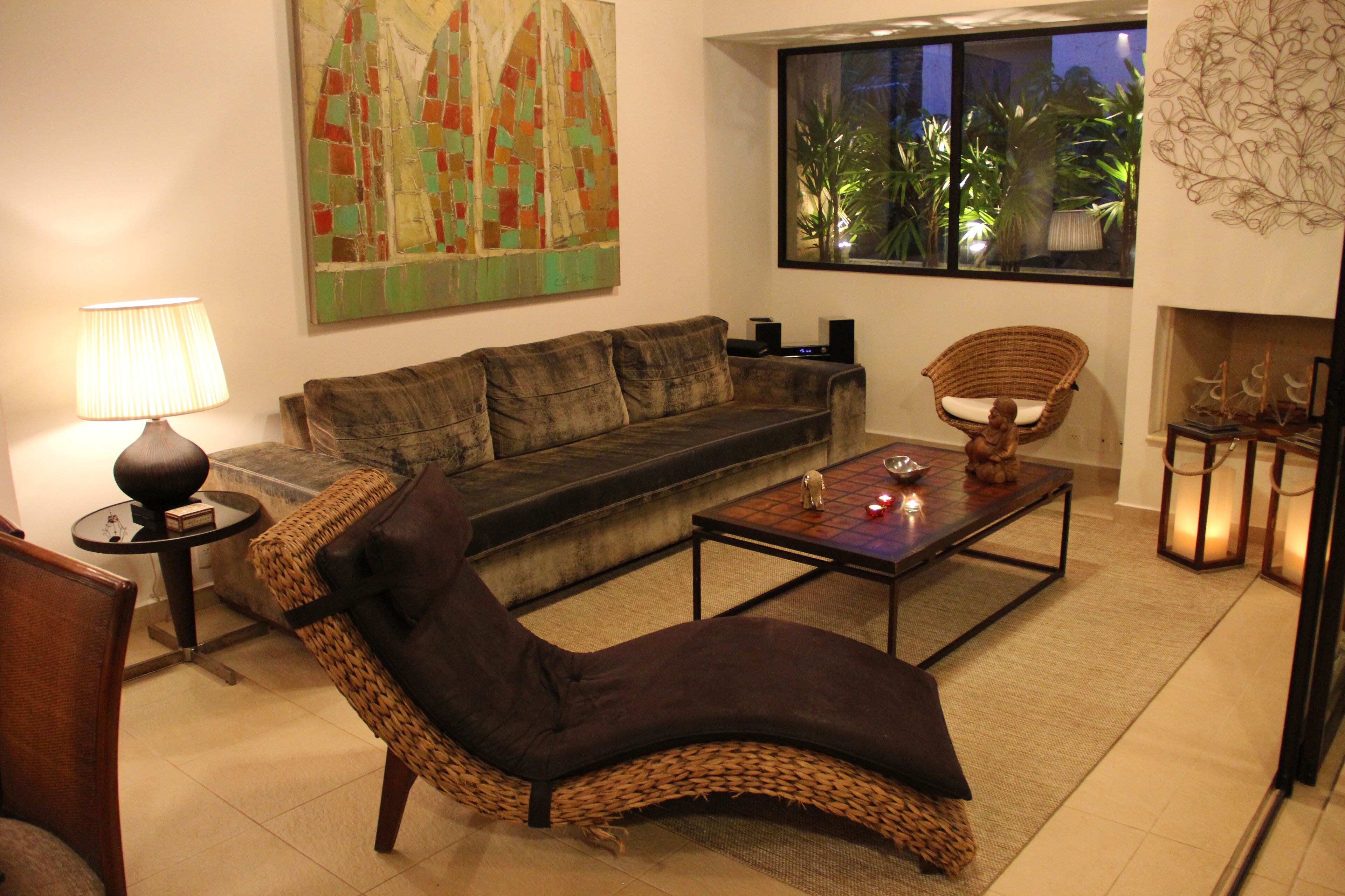 Luxurious home in the gated community of upscale beach close to Maresias