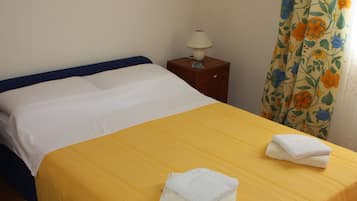 2 quartos, ferros/tábuas de passar roupa, Wi-Fi de cortesia