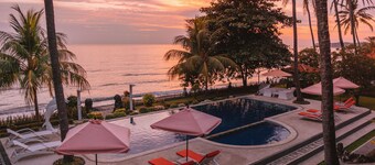 Bondalem Beach Club - north Bali vacation paradise