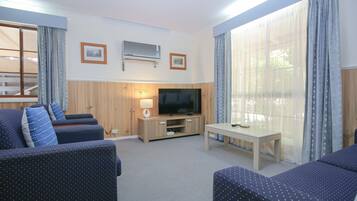 Smart TV, DVD player