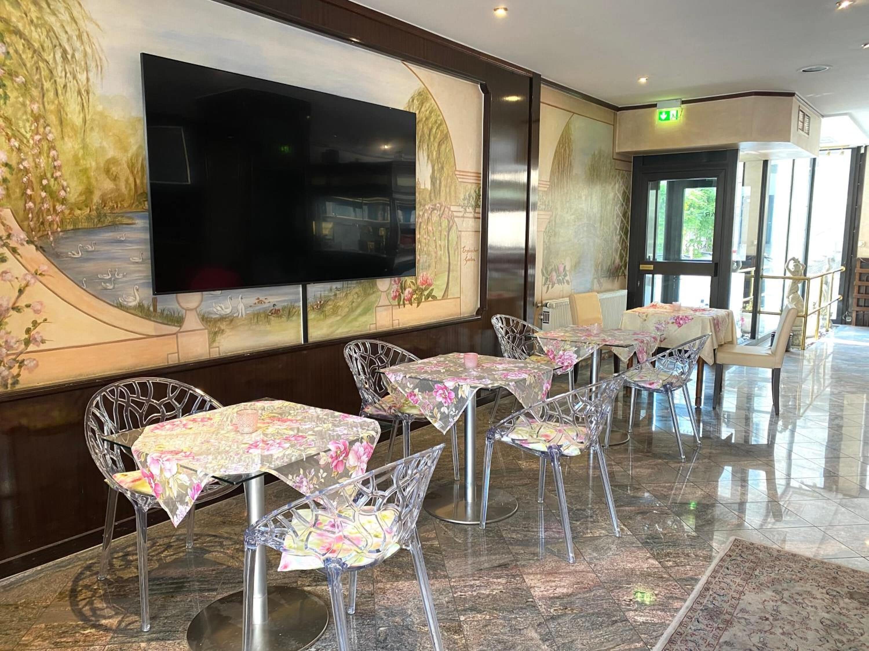 Photo - Hotel Condor