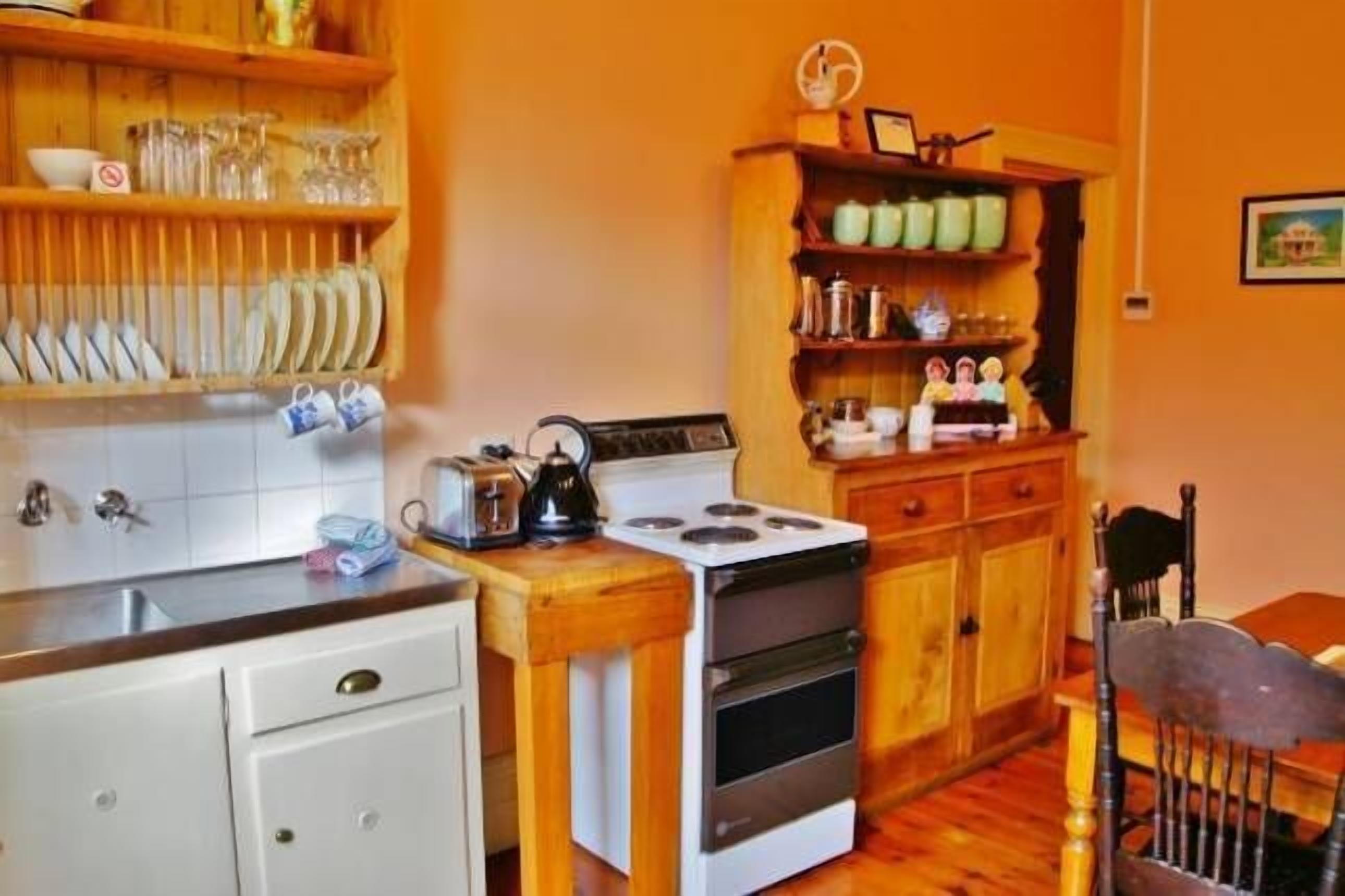 Chapel Cottage 2 bedroom — image 9
