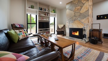 Image of Wombat Hill Lodge - Family Friendly Retreat