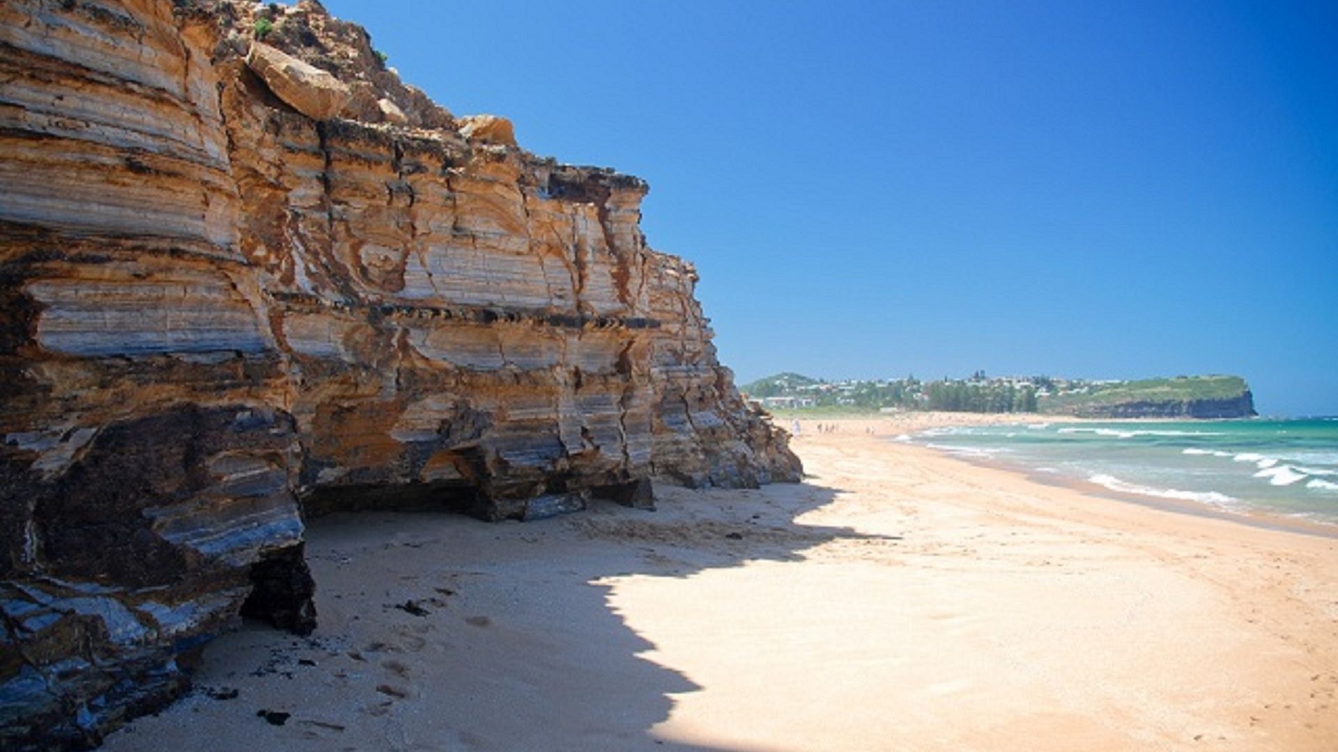 Refuge Cove on Pittwater — image 19